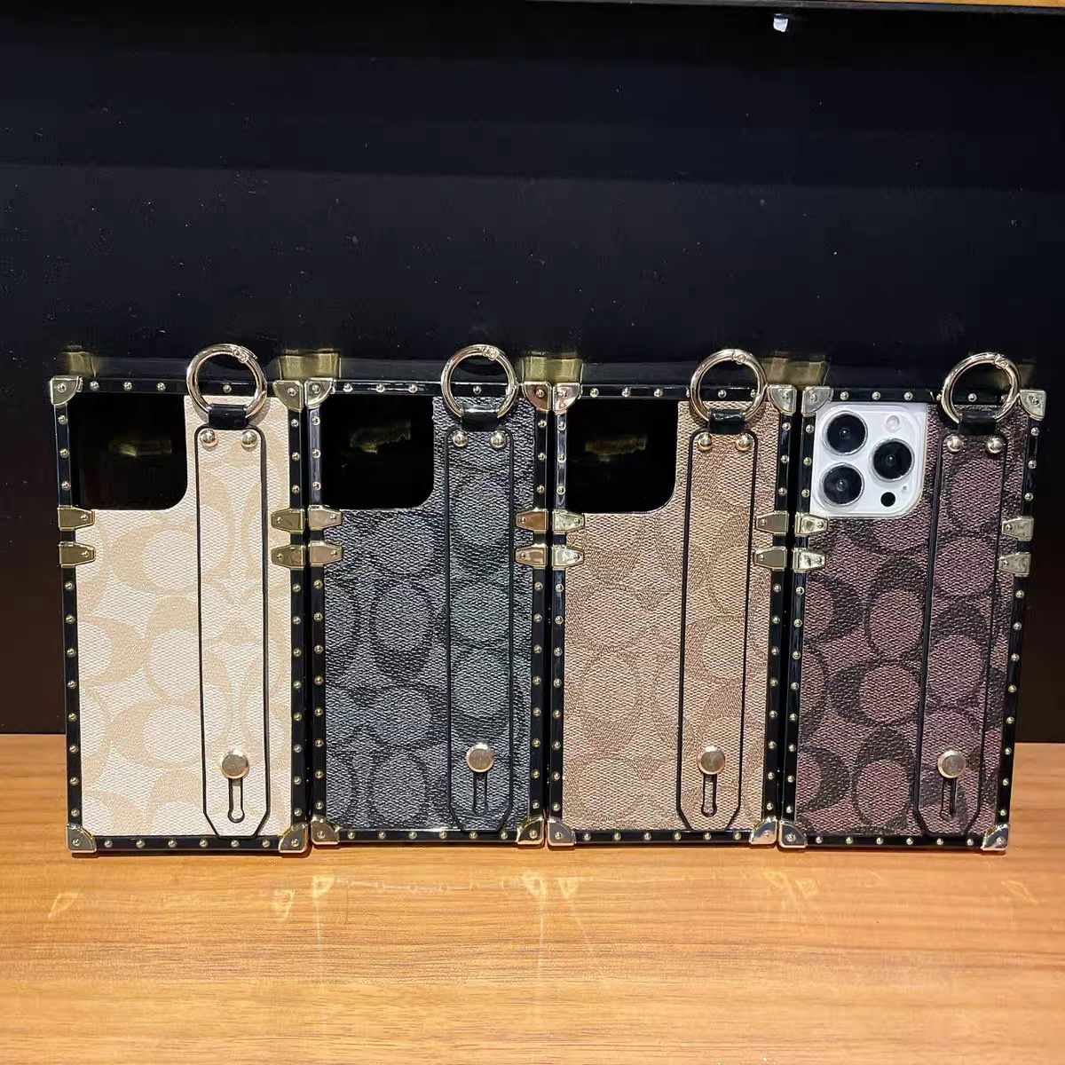 Apple mobile phone high-grade electroplated gold-rimmed leather wristband direct protective case